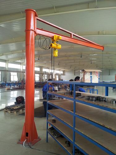 定柱式悬臂吊